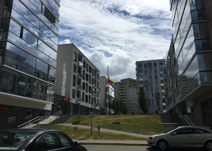 Апартаменты Spacious 2-Bedroom Apartment Free Private Parking In Vilnius